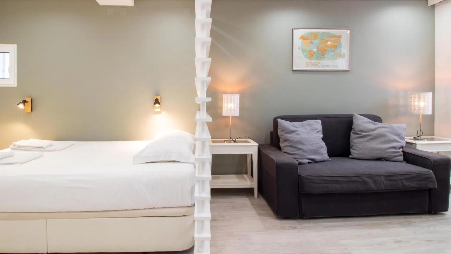Madalena Second Floor Appartement Lissabon